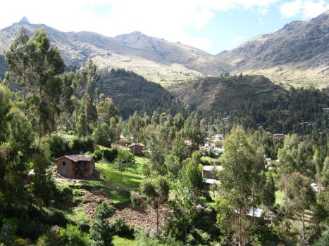 Aracari in Cusco: Visit to the school and community of Huama, Aracari Travel