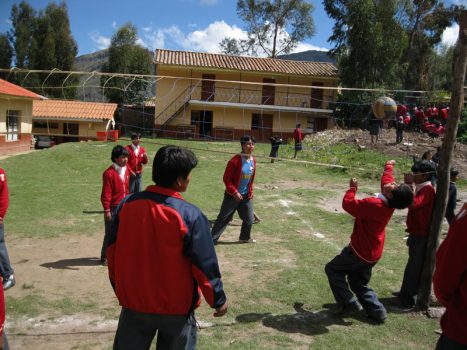 Aracari in Cusco: Visit to the school and community of Huama, Aracari Travel