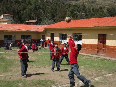 Aracari in Cusco: Visit to the school and community of Huama, Aracari Travel