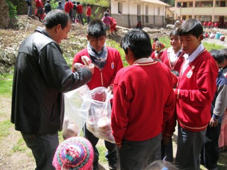 Aracari in Cusco: Visit to the school and community of Huama, Aracari Travel