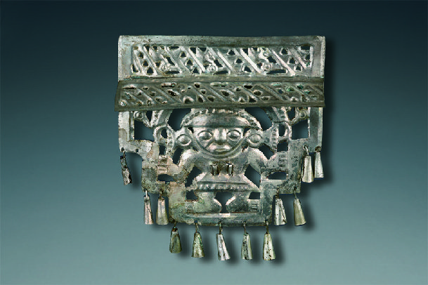 Vancouver exhibit of Peruvian silver, including pieces from Larco Museum in Lima, Aracari Travel