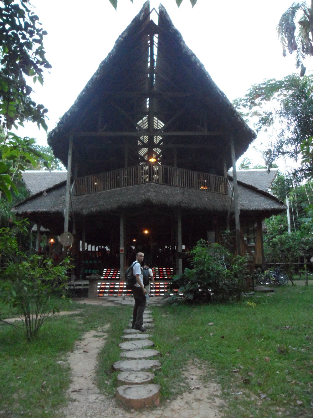 Choosing between Tambopata Lodges, Aracari Travel