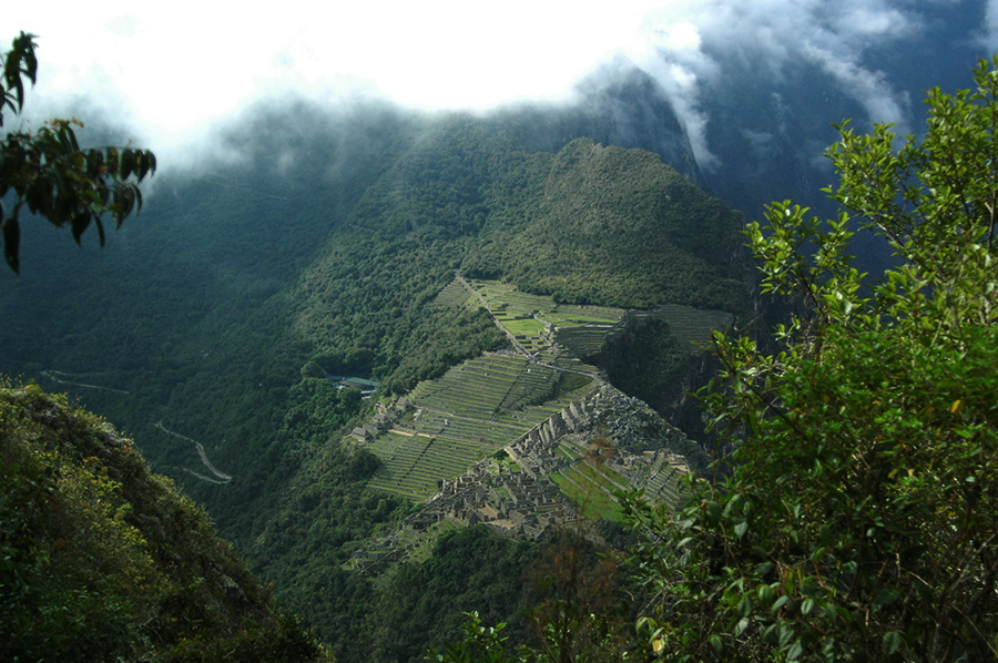 Hiking the Gran Caverna Path at Huayna Picchu to the Temple of  the Moon, Aracari Travel