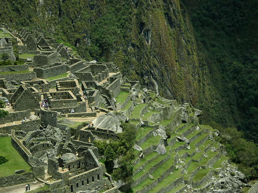 Hiking the Gran Caverna Path at Huayna Picchu to the Temple of  the Moon, Aracari Travel