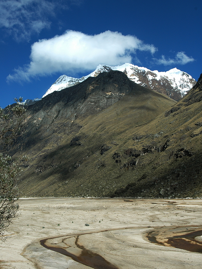 The Cordillera Blanca Santa Cruz Trek, Aracari Travel
