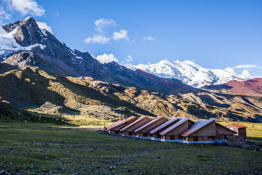Lodge to Lodge Ausangate trek