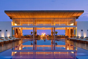 Luxury Paracas featured