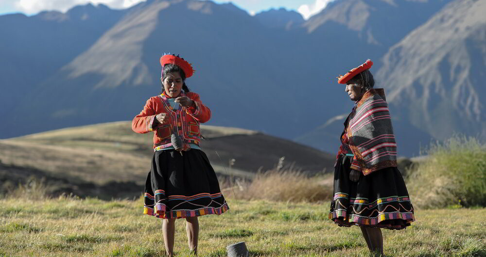 Help Reforest The Sacred Valley, Aracari Travel