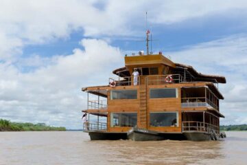 Luxury Amazon Cruises, Aracari Travel