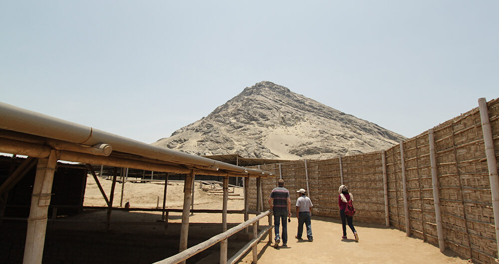 huaca de la luna