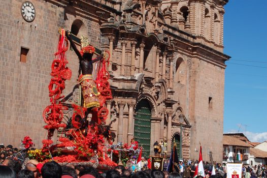 Señor de los Temblores Procession in Cusco, Aracari Travel