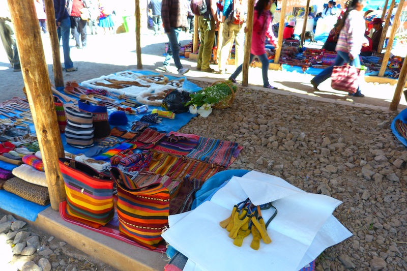 Pisac Tour: Colorful markets &amp; Ancient Ruins, Aracari Travel