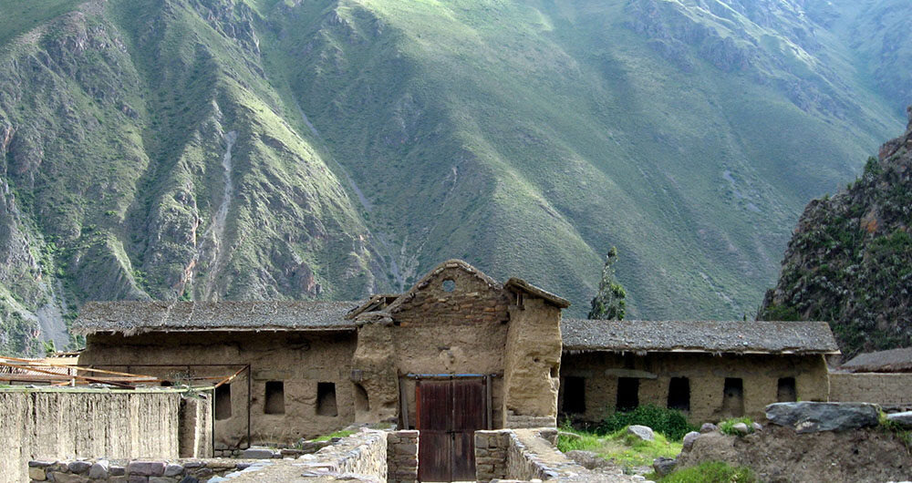 Ollantaytambo Tour: The Legacy of the Ruins, Aracari Travel