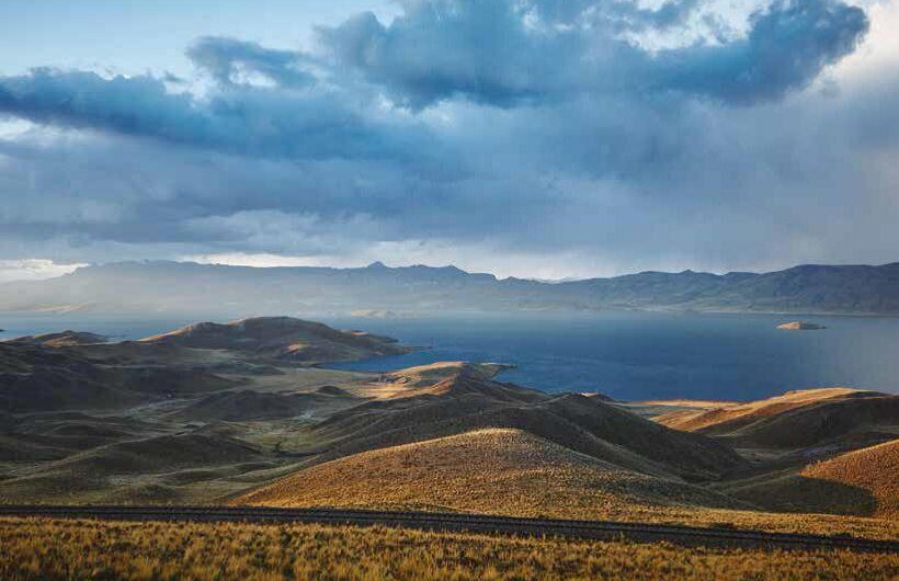 PeruRail Titicaca Train - lake view