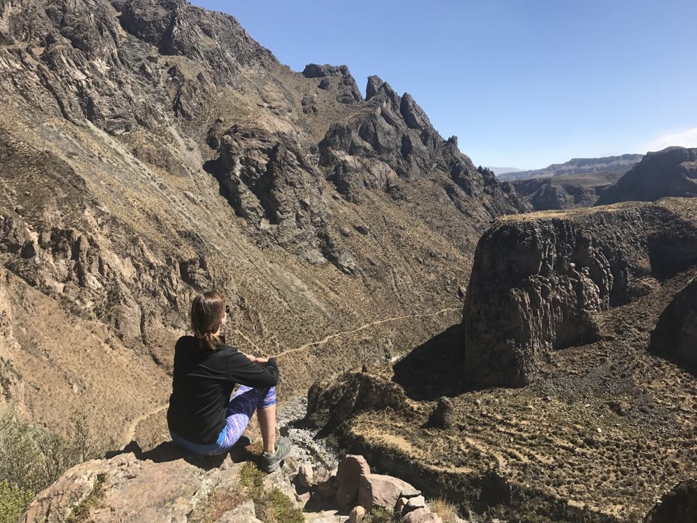 Canocota Canyon Colca Peru Hike, Aracari Travel