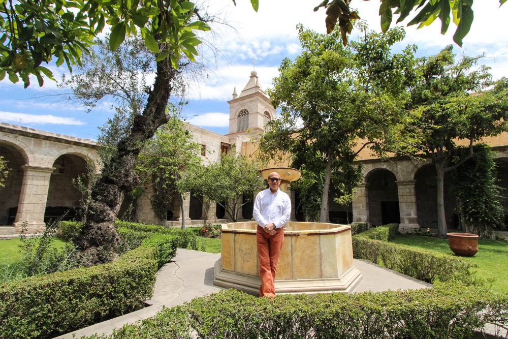 Santa Teresa Monastery with Director Franz Grupp, Aracari Travel