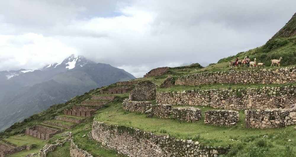 A Short Sacred Valley Hike Off the Beaten Path, Aracari Travel