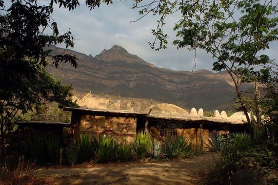 ruta moche chaparri lodge exterior