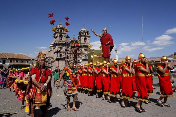 Festival Season in Peru, Aracari Travel