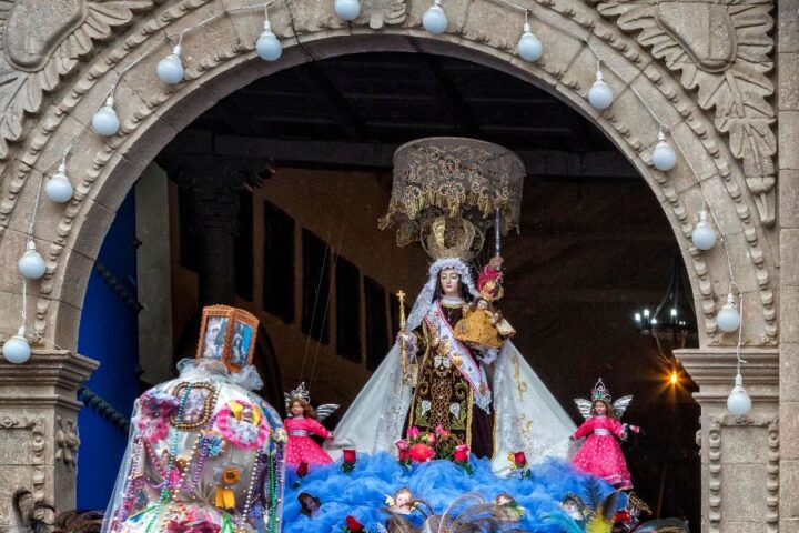 Festival Season in Peru, Aracari Travel