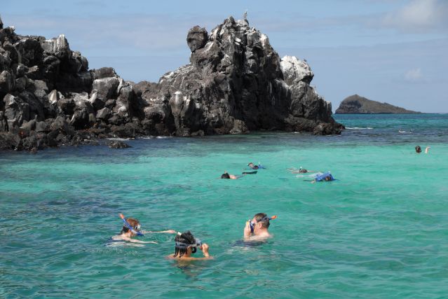 Cruises versus Hotel Based Vacations in the Galapagos, Aracari Travel